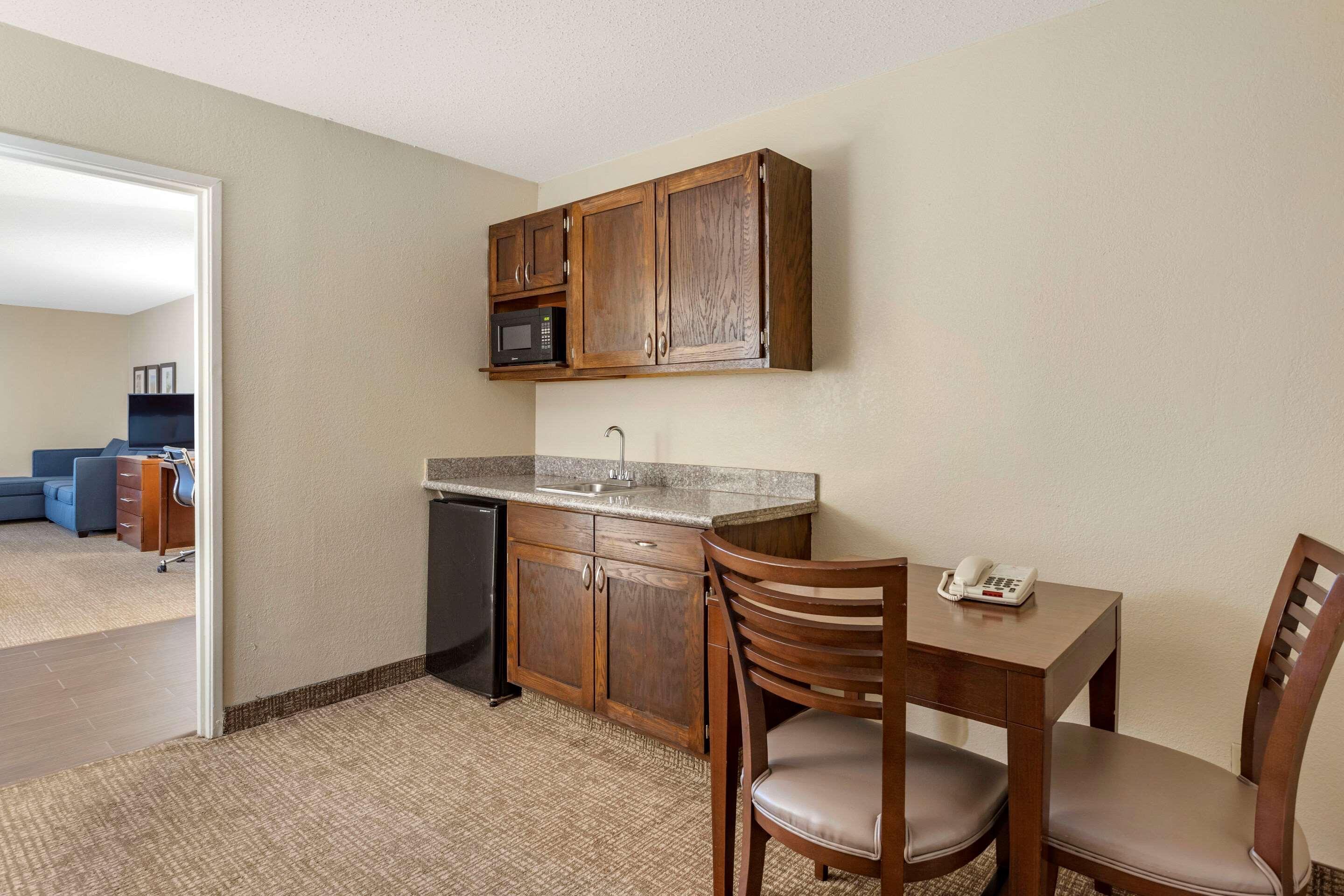 Comfort Inn & Suites Airport Little Rock Eksteriør billede
